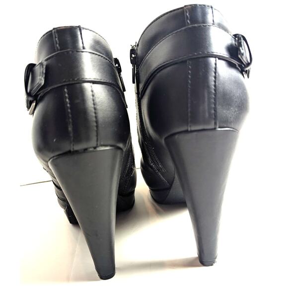 G by Guess black buckle boots - Picture 4 of 6